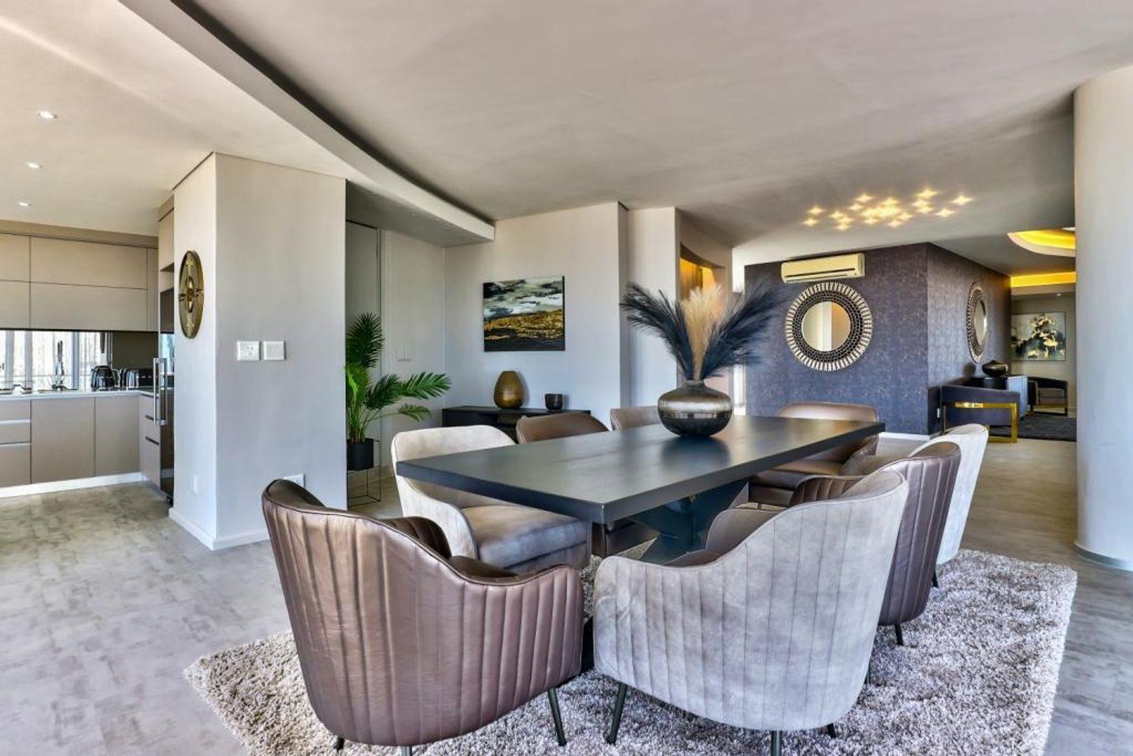 4 Bedroom Property for Sale in Bloubergrant Western Cape